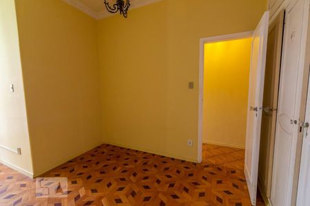 Apartamento à venda com 115m², 3 quartos e 1 vagaQuarto 2
