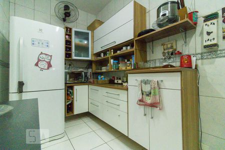 Casa à venda com 200m², 6 quartos e 4 vagasCasa Principal - Cozinha 