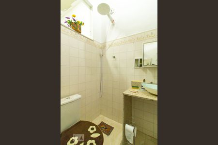 Casa à venda com 200m², 6 quartos e 4 vagasQuitinete 1 - Banheiro