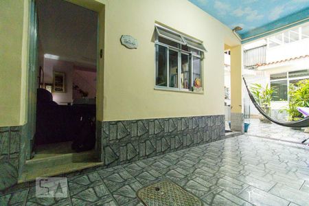 Casa à venda com 200m², 6 quartos e 4 vagasHall de Entrada