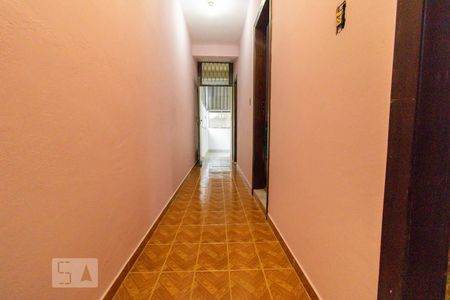 Casa à venda com 200m², 6 quartos e 4 vagasCasa Principal -Corredor