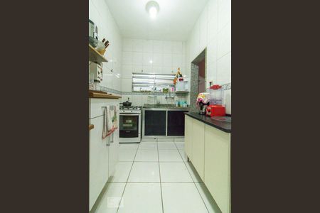 Casa à venda com 200m², 6 quartos e 4 vagasCasa Principal - Cozinha 