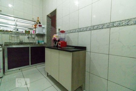 Casa à venda com 200m², 6 quartos e 4 vagasCasa Principal - Cozinha 