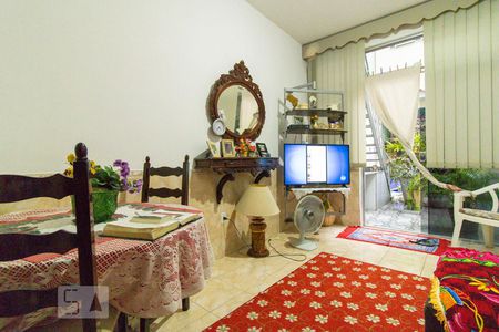 Casa à venda com 200m², 6 quartos e 4 vagasQuitinete 1 - Sala