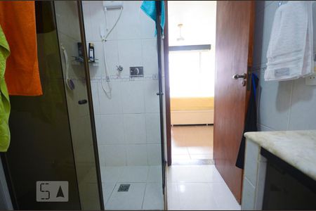 Apartamento à venda com 114m², 3 quartos e 1 vagaBanheiro da Suíte