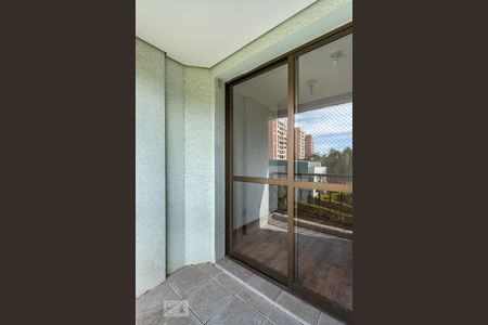 Apartamento para alugar com 80m², 3 quartos e 1 vagaVaranda