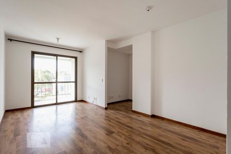 Sala de apartamento para alugar com 3 quartos, 80m² em Jardim Carvalho, Porto Alegre