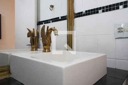 Apartamento à venda com 50m², 2 quartos e 1 vaga Apartamento à venda com 50m², 2 quartos e 1 vagaBanheiro