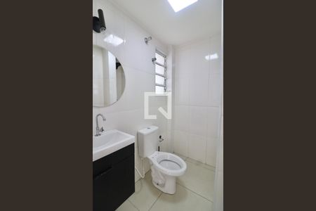 Banheiro de apartamento para alugar com 1 quarto, 50m² em Bela Vista, São Paulo