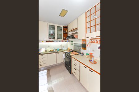 Apartamento à venda com 130m², 2 quartos e 1 vagaCozinha