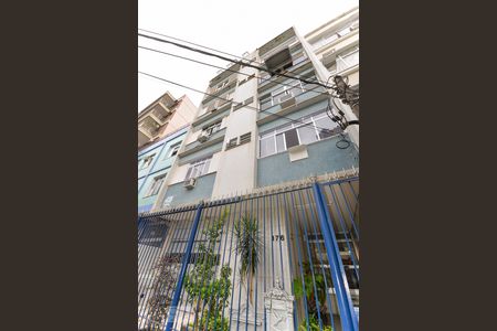 Apartamento à venda com 130m², 2 quartos e 1 vagaFachada