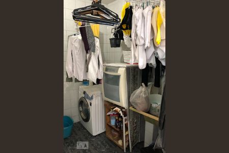 Casa à venda com 150m², 3 quartos e 2 vagasQuarto de Serviço