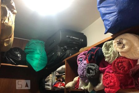 Casa à venda com 150m², 3 quartos e 2 vagasSuíte