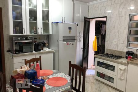 Casa à venda com 150m², 3 quartos e 2 vagasCozinha