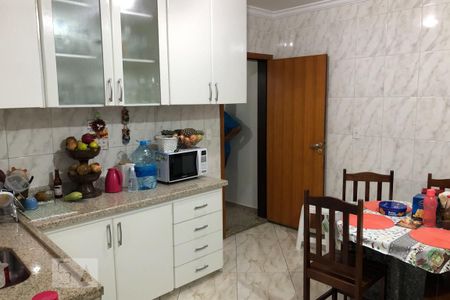 Casa à venda com 150m², 3 quartos e 2 vagasCozinha