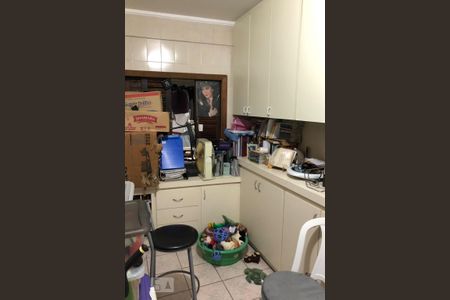 Casa à venda com 150m², 3 quartos e 2 vagasQuarto de Serviço