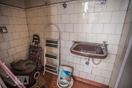 Banheiro de Serviço de casa à venda com 2 quartos, 125m² em Planalto Paulista, São Paulo