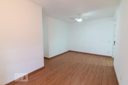 Apartamento para alugar com 62m², 2 quartos e 1 vagaSala