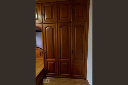 Apartamento para alugar com 62m², 2 quartos e 1 vagaQuarto 2 - Armários