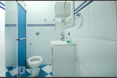 Casa à venda com 160m², 6 quartos e 2 vagasBanheiro