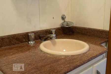 Apartamento à venda com 133m², 3 quartos e 2 vagasBANHEIRO SUITE 2