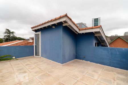 Casa para alugar com 220m², 3 quartos e 2 vagas Casa para alugar com 220m², 3 quartos e 2 vagasTerraço - sótão