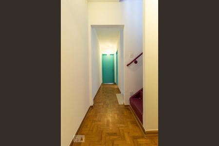 Casa para alugar com 220m², 3 quartos e 2 vagas Casa para alugar com 220m², 3 quartos e 2 vagasCorredor