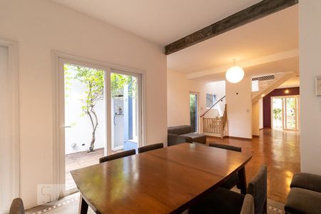 Sala de jantar de casa para alugar com 3 quartos, 220m² em Jardim Paulistano, São Paulo