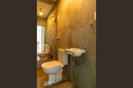 Casa para alugar com 220m², 3 quartos e 2 vagas Casa para alugar com 220m², 3 quartos e 2 vagasBanheiro 2