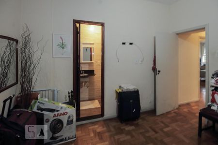 Apartamento à venda com 160m², 3 quartos e sem vaga Apartamento à venda com 160m², 3 quartos e sem vagaDetalhe do Banheiro da Suite