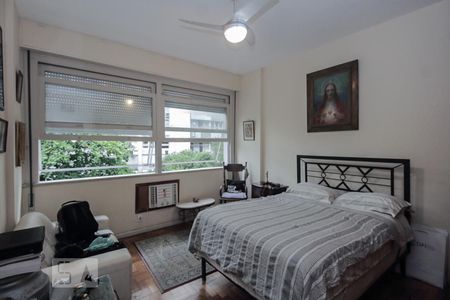 Apartamento à venda com 160m², 3 quartos e sem vaga Apartamento à venda com 160m², 3 quartos e sem vagaquarto1