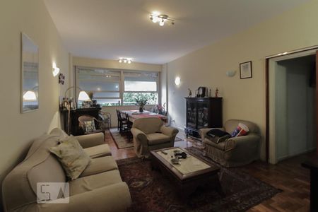 Apartamento à venda com 160m², 3 quartos e sem vaga Apartamento à venda com 160m², 3 quartos e sem vagaSala