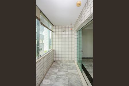 varanda da Sala de Estar de apartamento para alugar com 4 quartos, 225m² em Buritis, Belo Horizonte