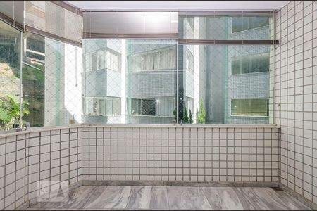 varanda da Sala de Estar de apartamento para alugar com 4 quartos, 225m² em Buritis, Belo Horizonte