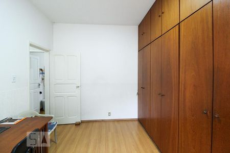 Casa à venda com 235m², 3 quartos e 2 vagasQuarto 3