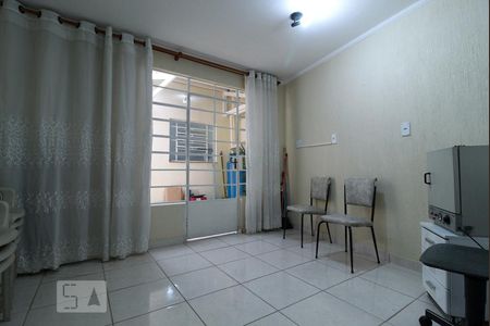 Casa à venda com 235m², 3 quartos e 2 vagasQuarto Reversível