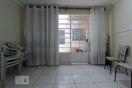 Casa à venda com 235m², 3 quartos e 2 vagasQuarto Reversível
