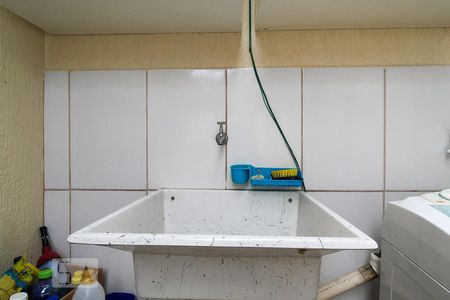 Casa à venda com 235m², 3 quartos e 2 vagasLavanderia (Torneira)