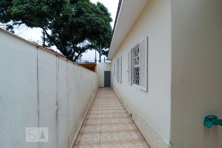 Casa à venda com 235m², 3 quartos e 2 vagasCorredor Lateral