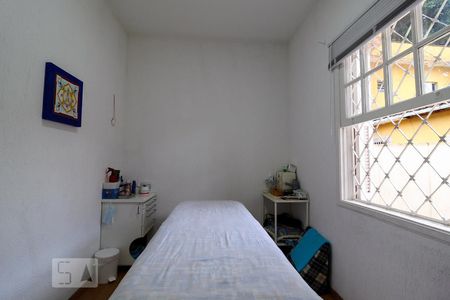 Casa à venda com 235m², 3 quartos e 2 vagasQuarto 2