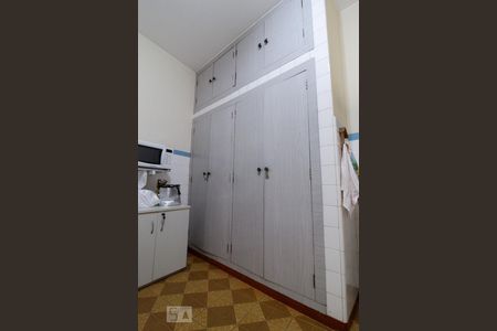 Casa à venda com 235m², 3 quartos e 2 vagasCozinha - Armários