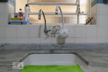 Casa à venda com 235m², 3 quartos e 2 vagasCozinha - Torneira