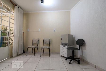 Casa à venda com 235m², 3 quartos e 2 vagasQuarto Reversível