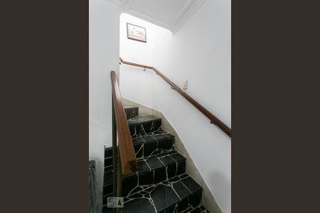 Escada de casa à venda com 3 quartos, 200m² em Água Rasa, São Paulo