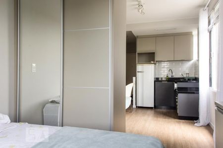 Quarto2 de kitnet/studio para alugar com 1 quarto, 30m² em Itacorubi, Florianópolis
