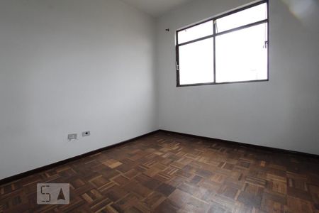 Quarto 2 de apartamento para alugar com 2 quartos, 57m² em Rebouças, Curitiba