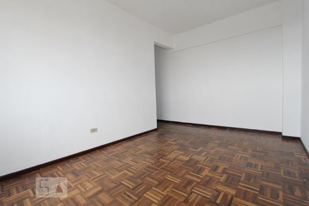 Quarto 1 de apartamento para alugar com 2 quartos, 57m² em Rebouças, Curitiba