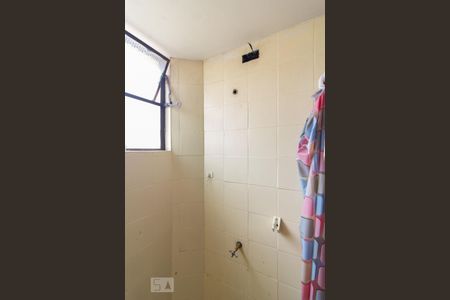 Apartamento para alugar com 57m², 2 quartos e sem vagaBanheiro
