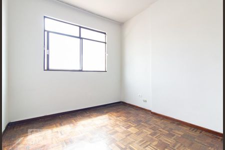 Quarto 1 de apartamento para alugar com 2 quartos, 57m² em Rebouças, Curitiba