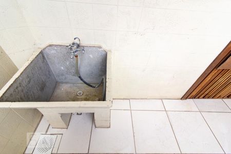 Apartamento para alugar com 57m², 2 quartos e sem vagaÁrea de Serviço